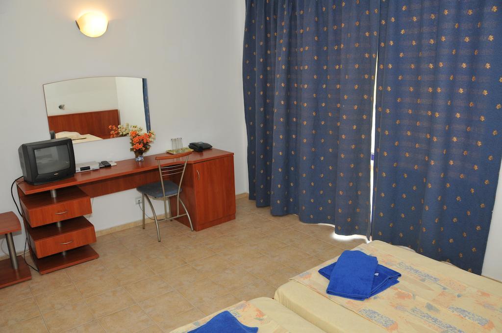 Siana Hotel Sveti Vlas Oda fotoğraf
