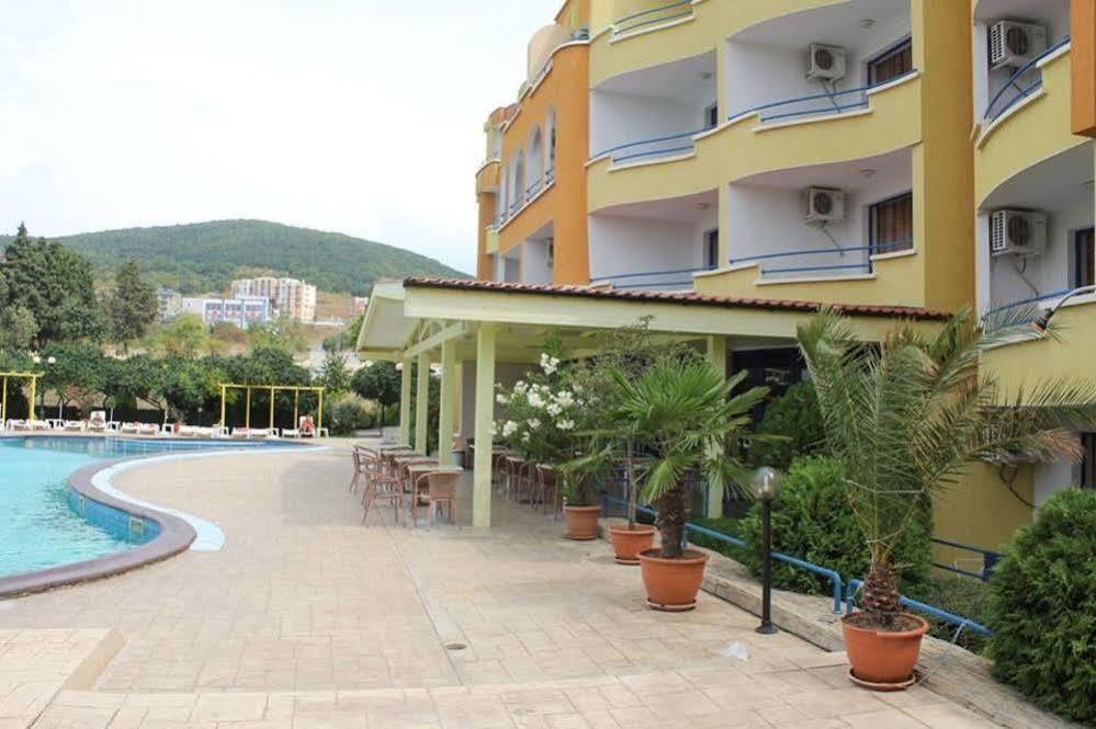 Siana Hotel Sveti Vlas Dış mekan fotoğraf